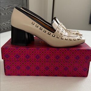 Tory Burch Cream Studded Loafers with Black Block Heel sz 10